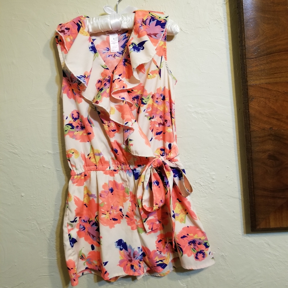 Precious floral romper!